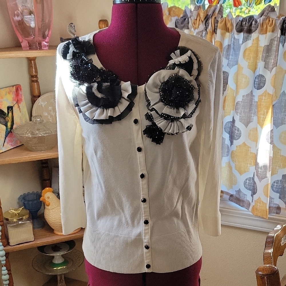 White House Black Market White Cardigan with Black Floral Appliqué